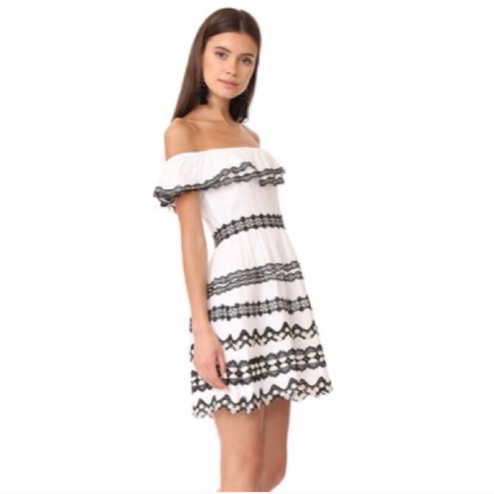 NWT alice + olivia ✦ Rozzi Off Shoulder Dress ✦